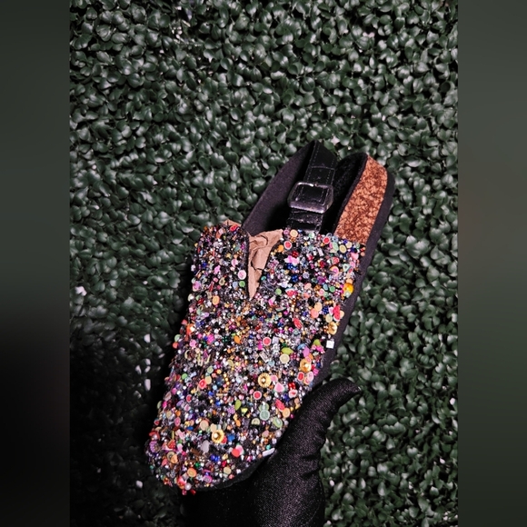 Colorful Beaded "JUNK" or "EVERYTHING" Shoes - Picture 11 of 12